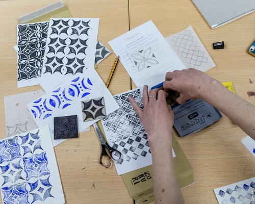 Tile stamping workshop in Lisbon